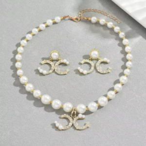 أنيقة تقليد اللؤلؤ وحجر الراين إلكتروني قلادة استرخى أقراط المرأة أنيقة حفل زفاف مجموعة مجوهرات